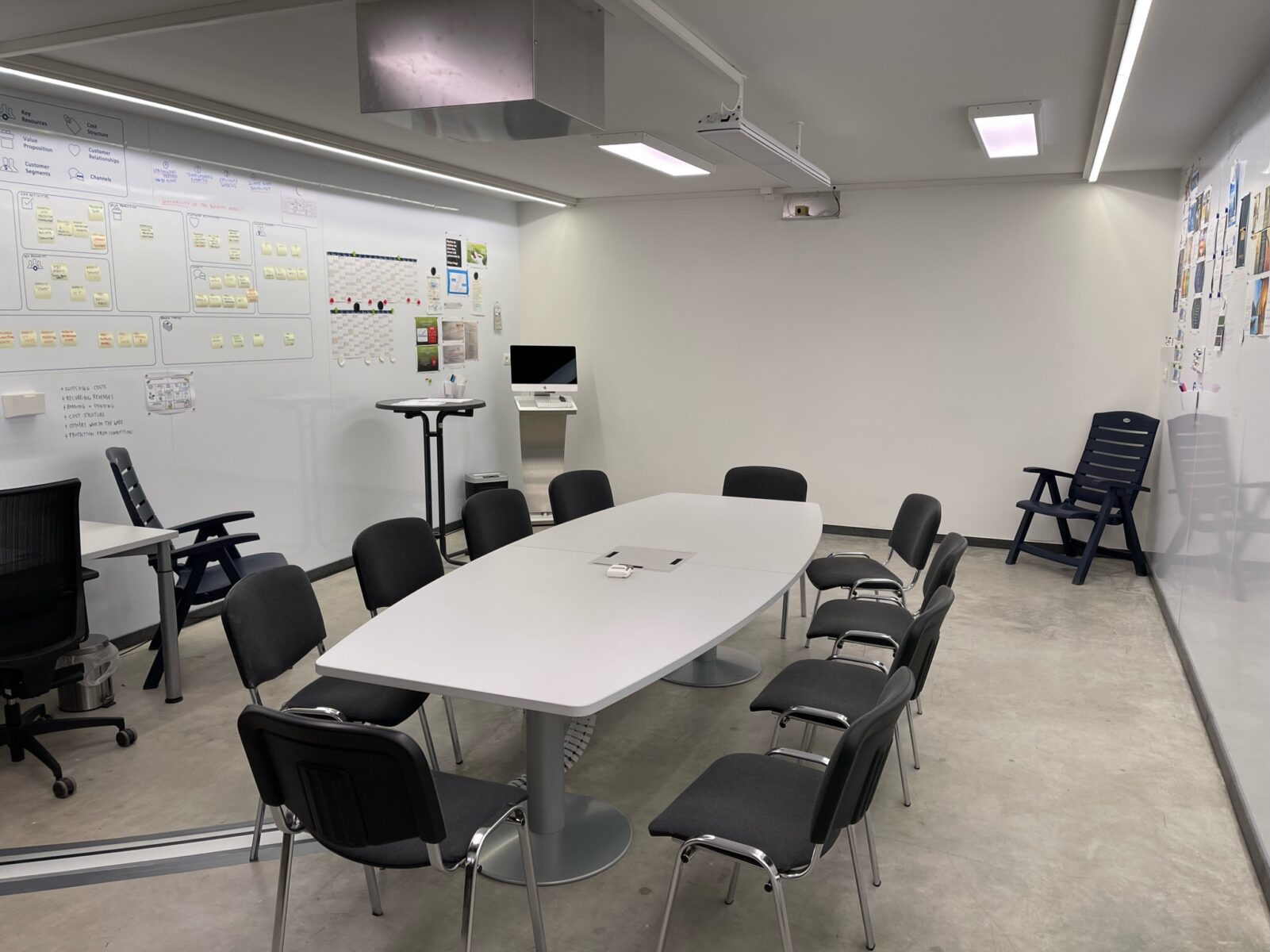 09E79EC1-4B9B-4F99-ACCC-13FE7CBDF9DF