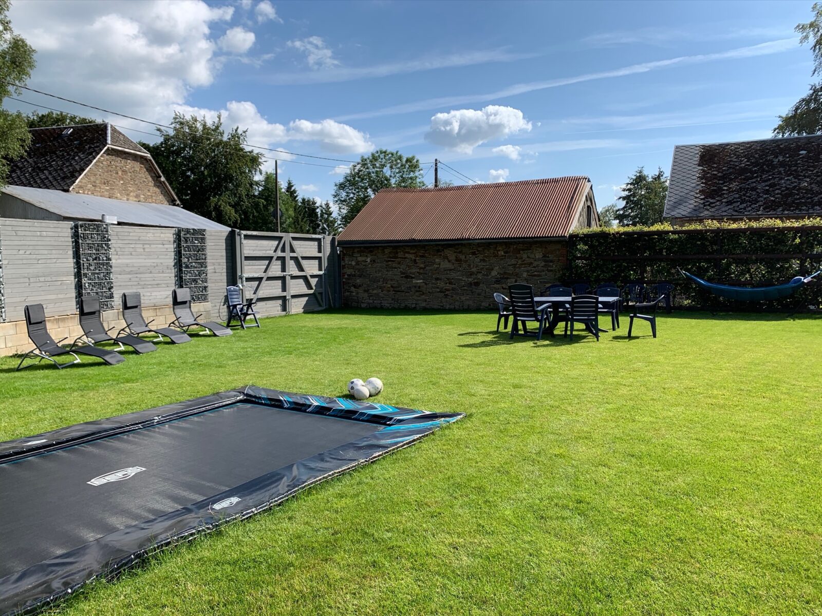 A1F068CA-12EC-45A9-98B8-C63F4270D634